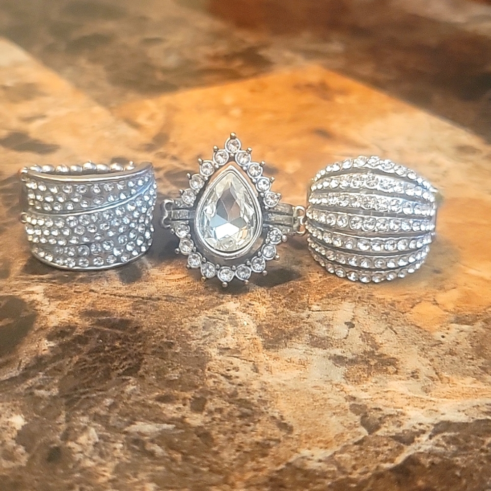 *8 for $25* Blingy Set of Rings